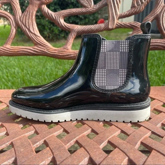 Storm by Cougar Black Patent Plaid Goring Waterproof Short Rain Boots - Picture 4 of 12